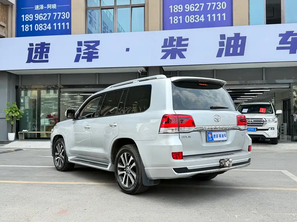 Land Cruiser (Import) 2020 4.5L Diesel Middle East Edition