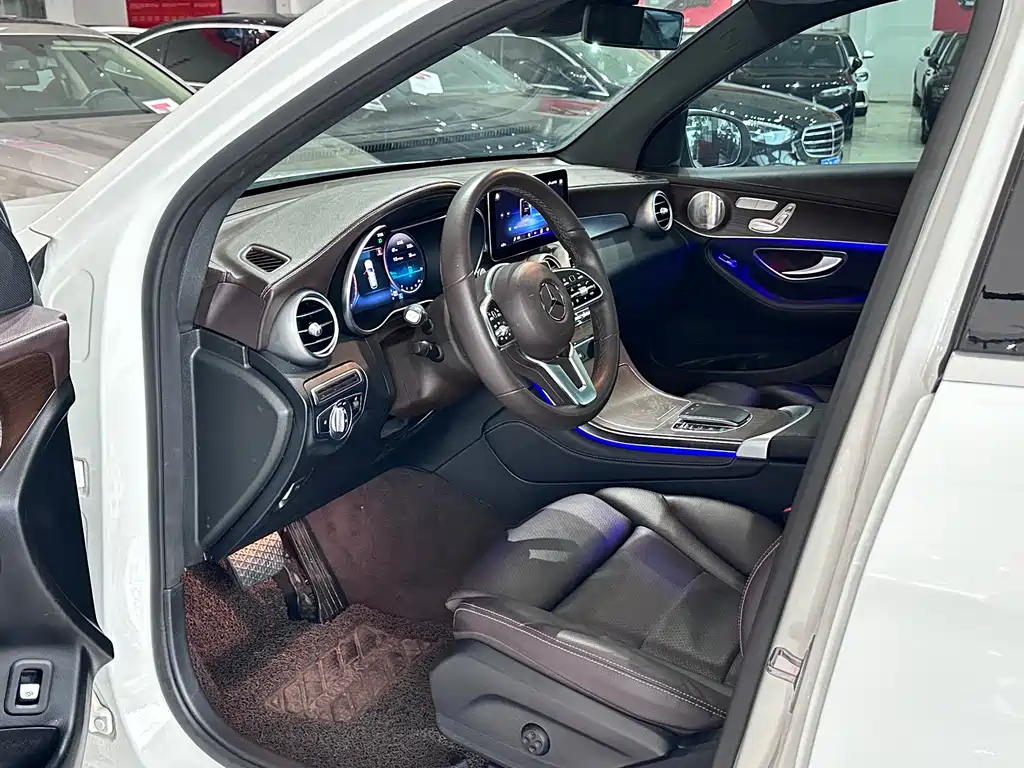 Mercedes-Benz GLC 300 L 4MATIC Luxury 2022