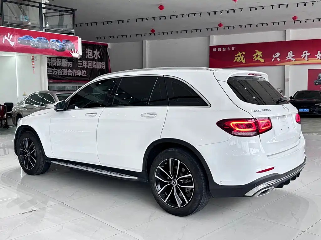 Mercedes-Benz GLC 300 L 4MATIC Luxury 2022