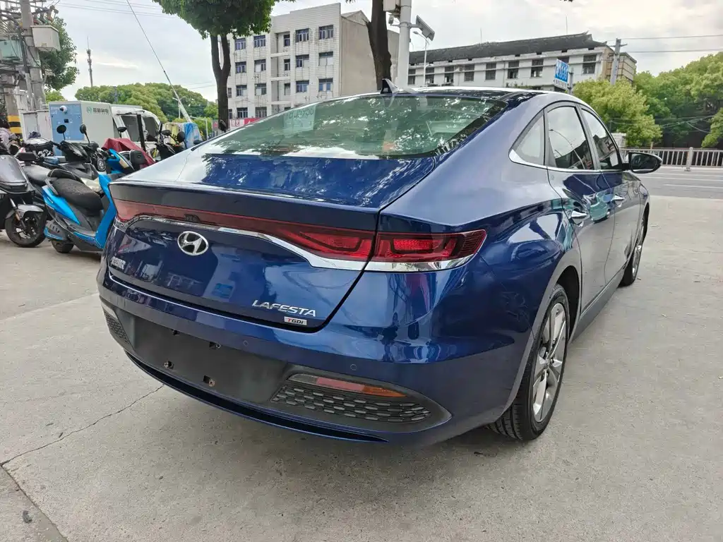 Hyundai LAFESTA 2019 240TGDi Sport Edition China V