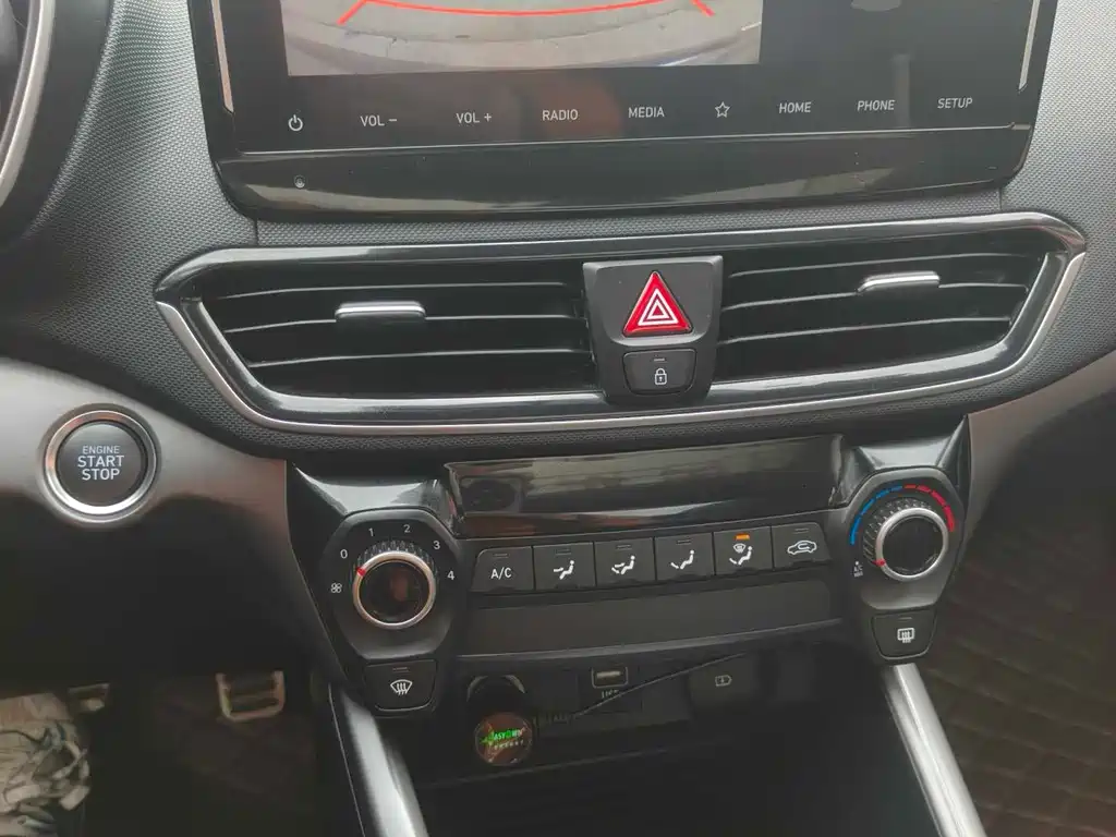 Hyundai LAFESTA 2019 240TGDi Sport Edition China V