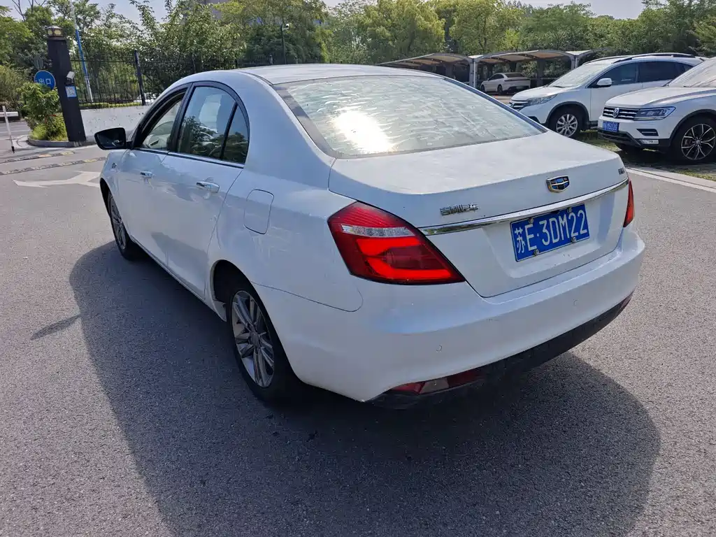 Geely Emgrand 2017 Sedan Million Edition 1.5L Manual Upward Version