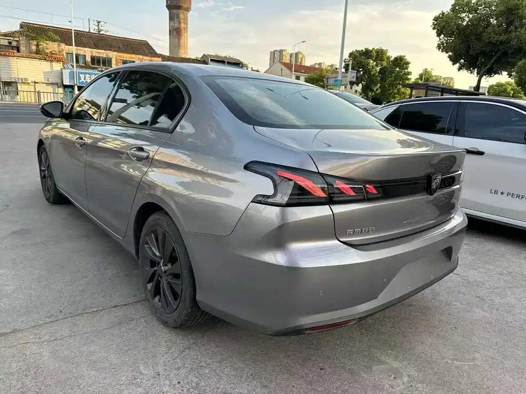 Peugeot 408 2022 1.6T Zhuiguang Edition