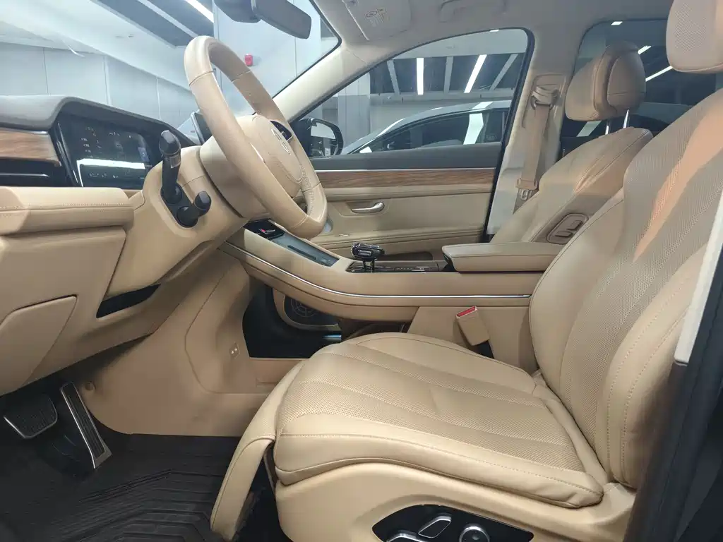 AITO M7 2024 1.5T Intelligent Driving AWD Max Edition 5-Seater