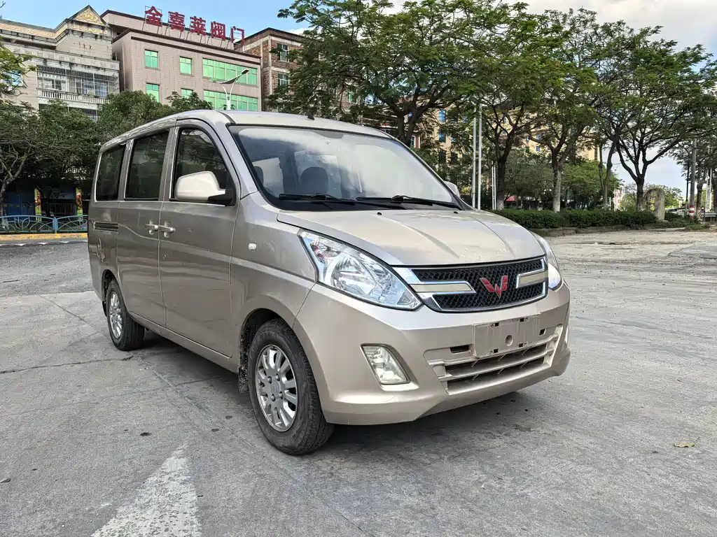 Wuling Rongguang V 2016 1.5L Standard Edition