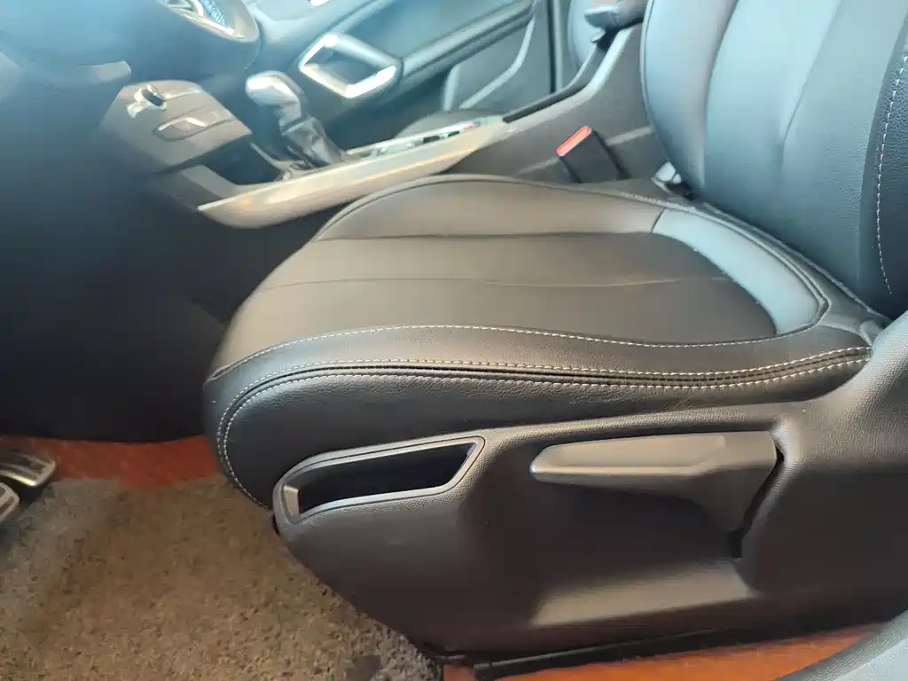 Peugeot 308S 2015 1.6T Automatic Jinchi Edition