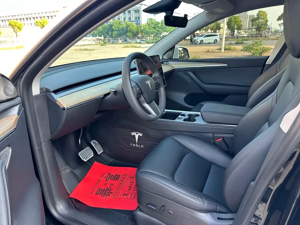 Tesla Model Y 2022 RWD