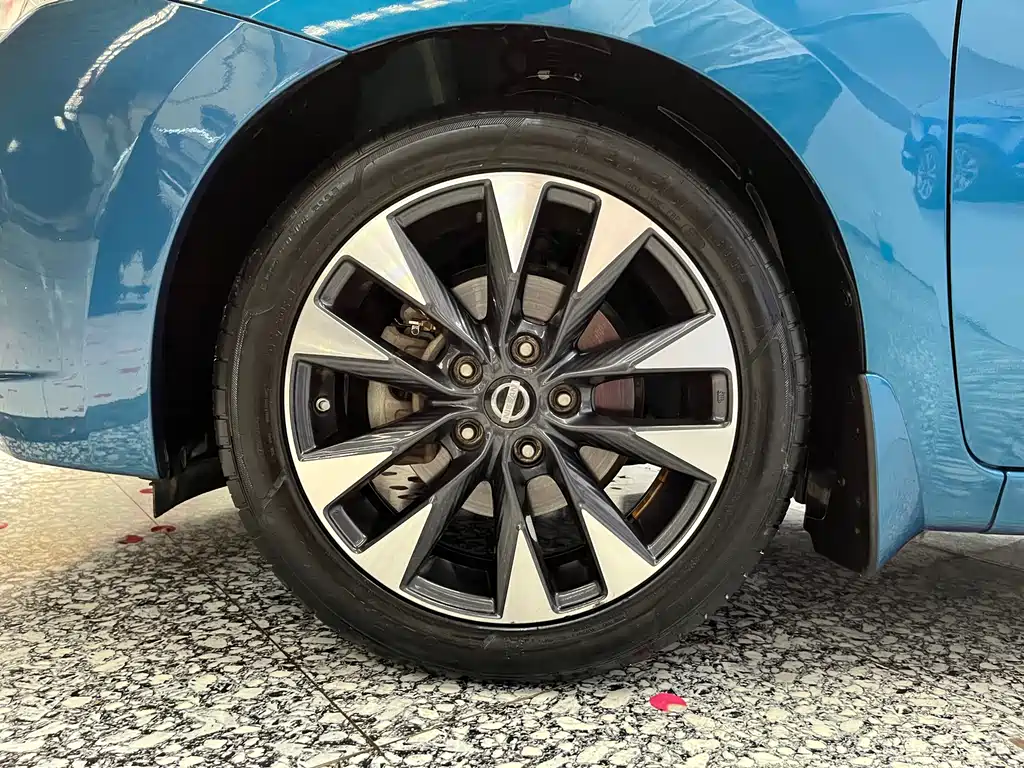 Nissan Bluebird 2016 1.6L CVT High Energy Edition