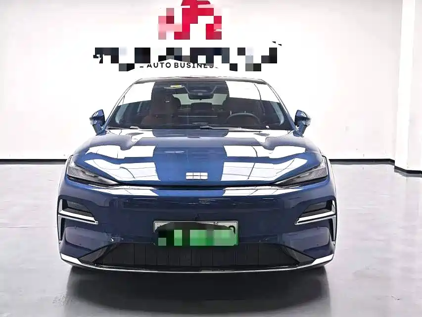 Geely Galaxy Xingyao 8 2025 130km EM-i Prestige Edition