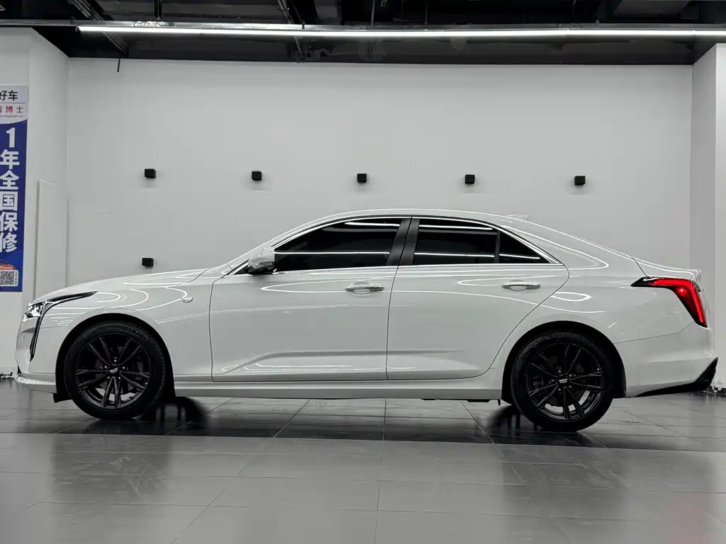 Cadillac CT4 2022 28T Luxury