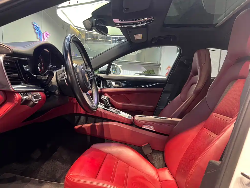 2017 Porsche Panamera 4 Executive LWB 3.0T
