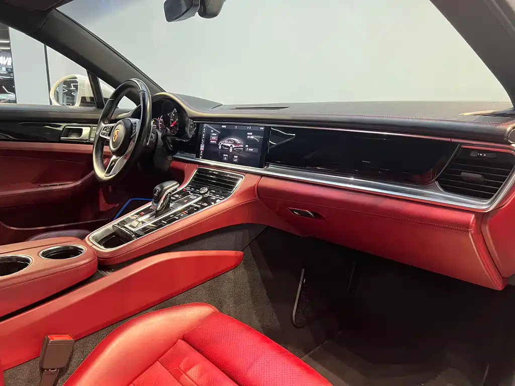 2017 Porsche Panamera 4 Executive LWB 3.0T