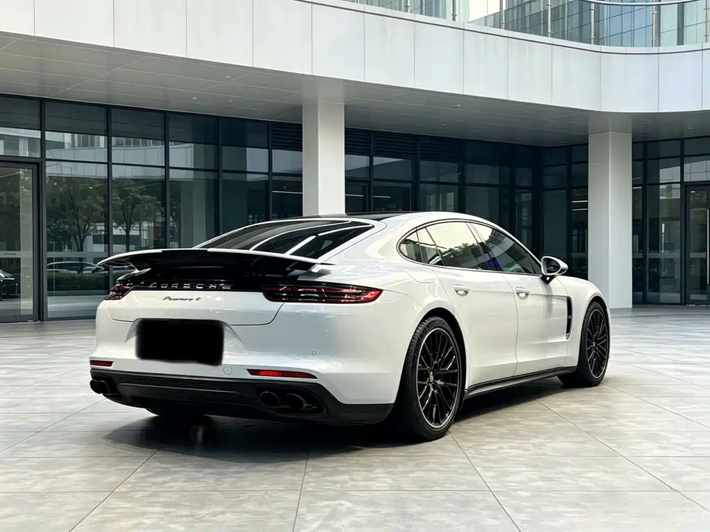 2017 Porsche Panamera 4 Executive LWB 3.0T