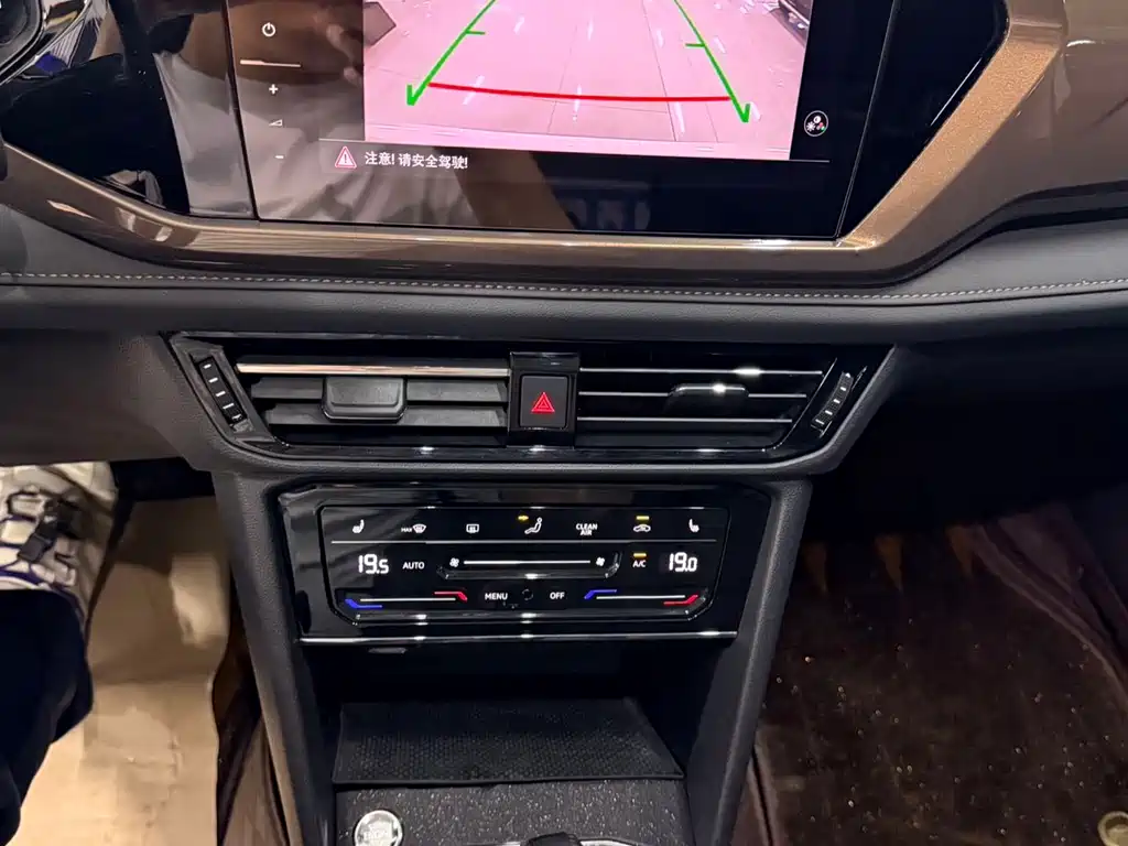 Volkswagen Tharu 2022 280TSI FWD Luxury Edition
