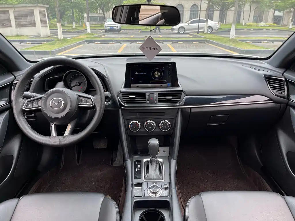 Mazda CX-4