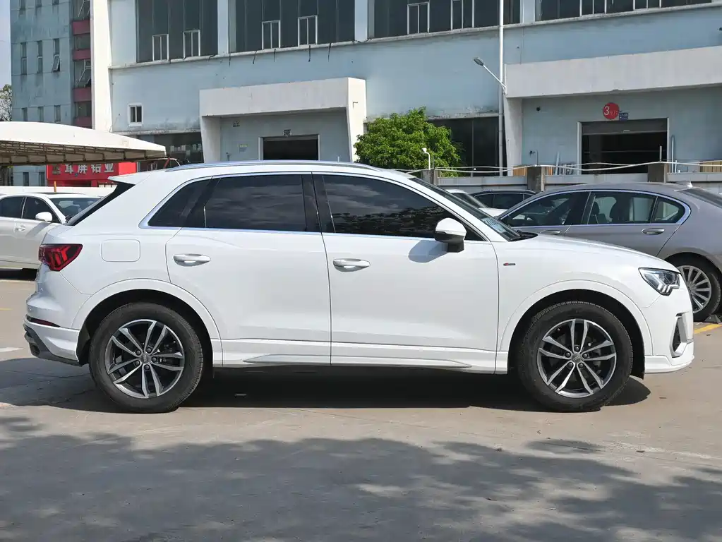 Audi Q3 2021 35 TFSI Entry Dynamic