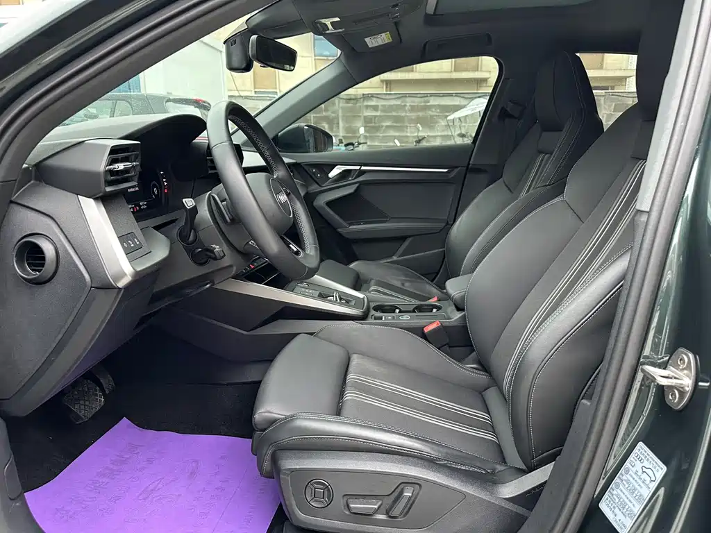 Audi A3L Limousine 35 TFSI Fashion Sport Edition 2023