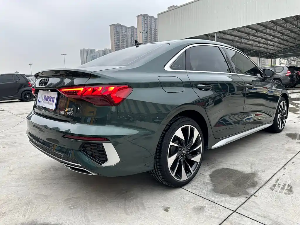 Audi A3L Limousine 35 TFSI Fashion Sport Edition 2023