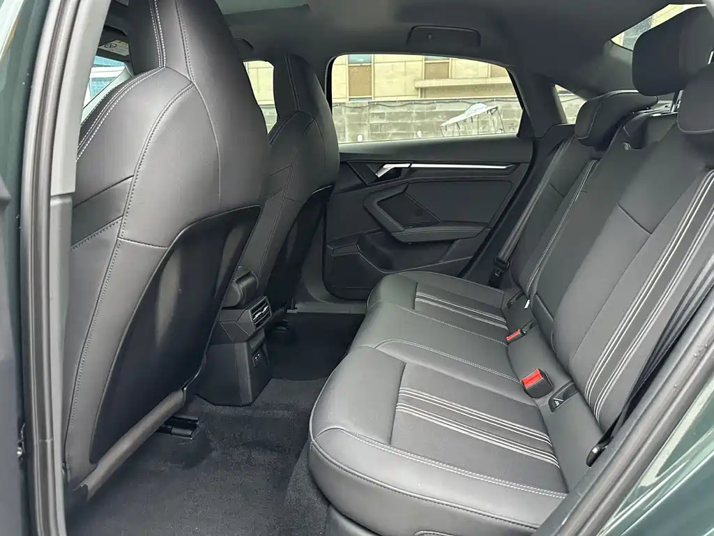 Audi A3L Limousine 35 TFSI Fashion Sport Edition 2023