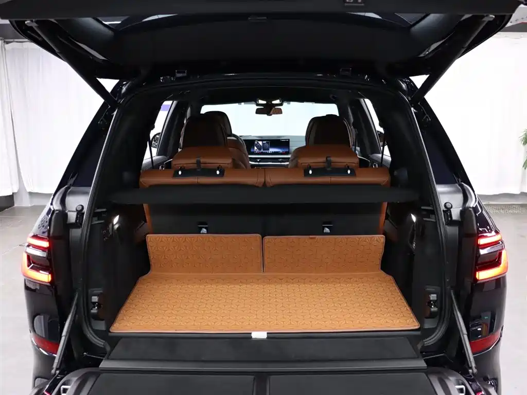 BMW X7 2023 xDrive40i M Sport Package