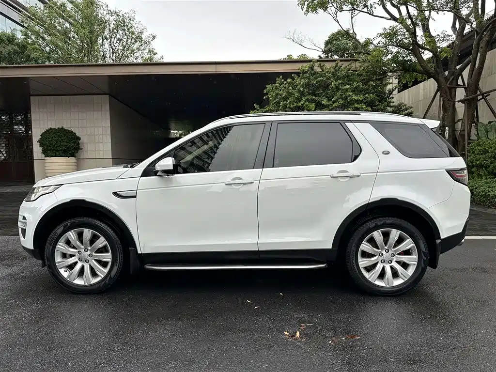 Discovery Sport 2017 2.0T HSE LUXURY