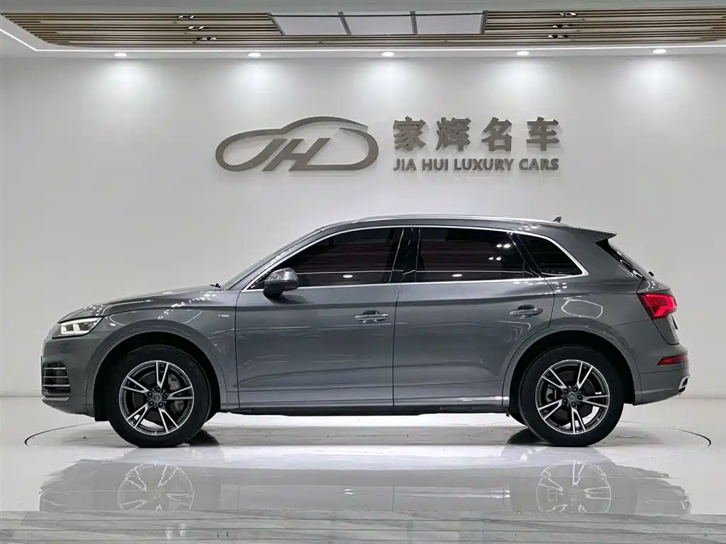Audi Q5L 2020 Facelift 40 TFSI Fashion Edition