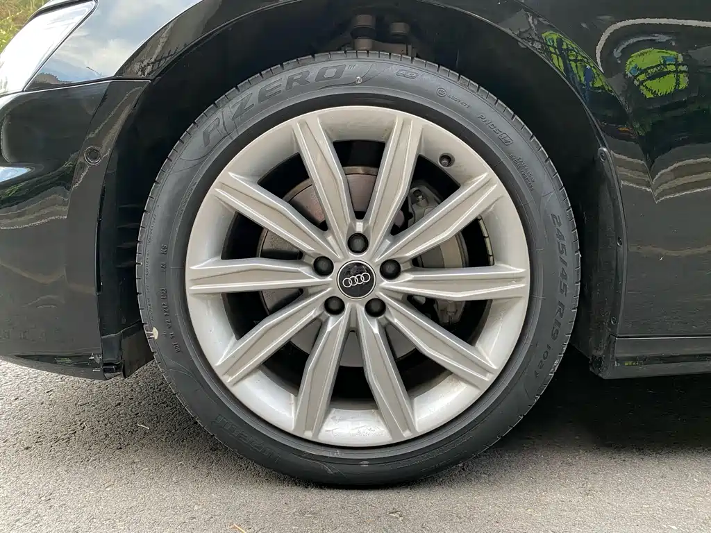 Audi A6L 2024 45 TFSI臻选动感型