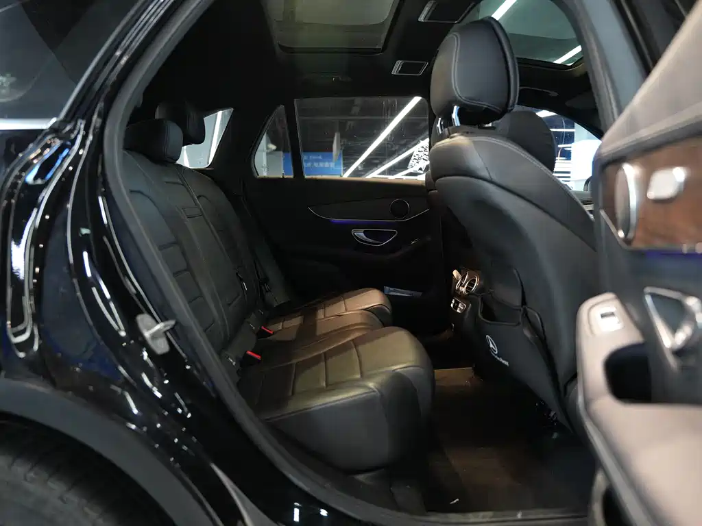 Mercedes-Benz GLC 260 L 4MATIC Luxury 2021