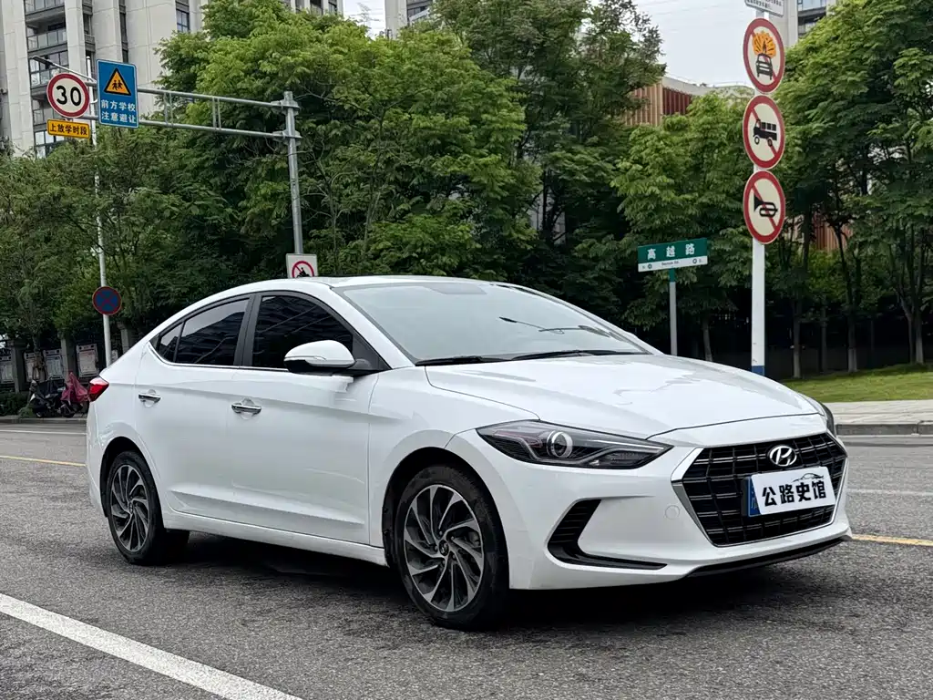 Hyundai Elantra 2020 1.5L CVT Zhixuan Elite