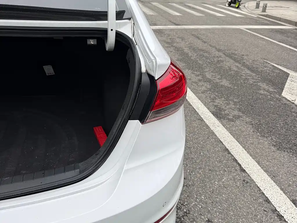 Hyundai Elantra 2020 1.5L CVT Zhixuan Elite