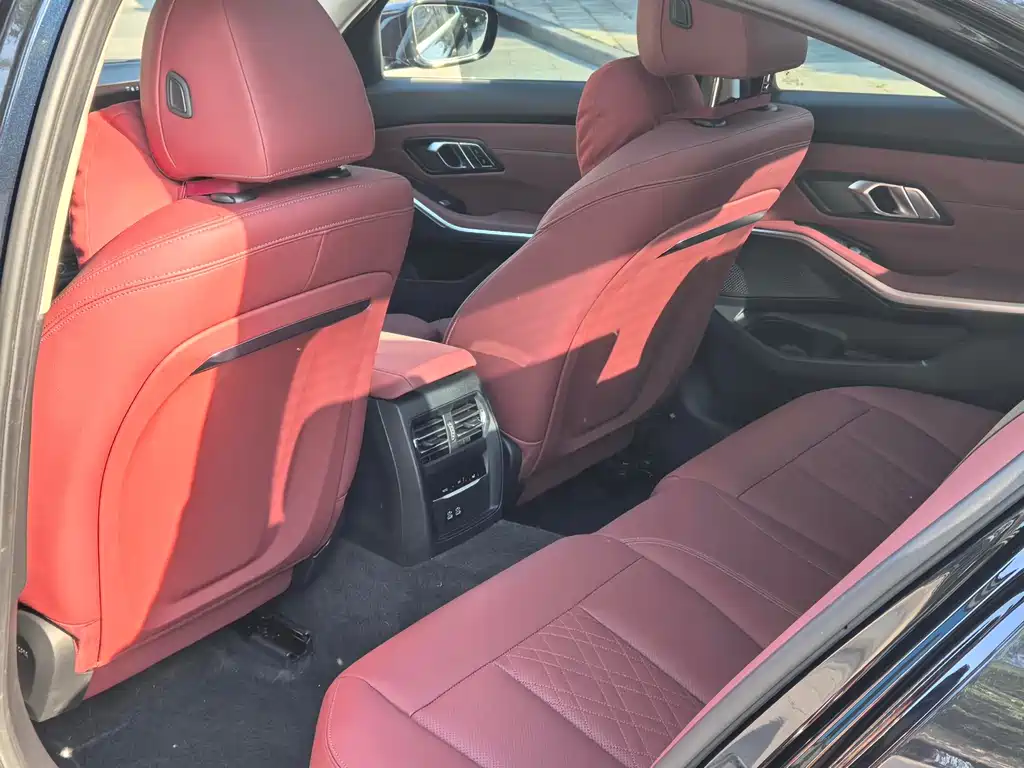 BMW 3 Series 2025 325Li M Sport Package