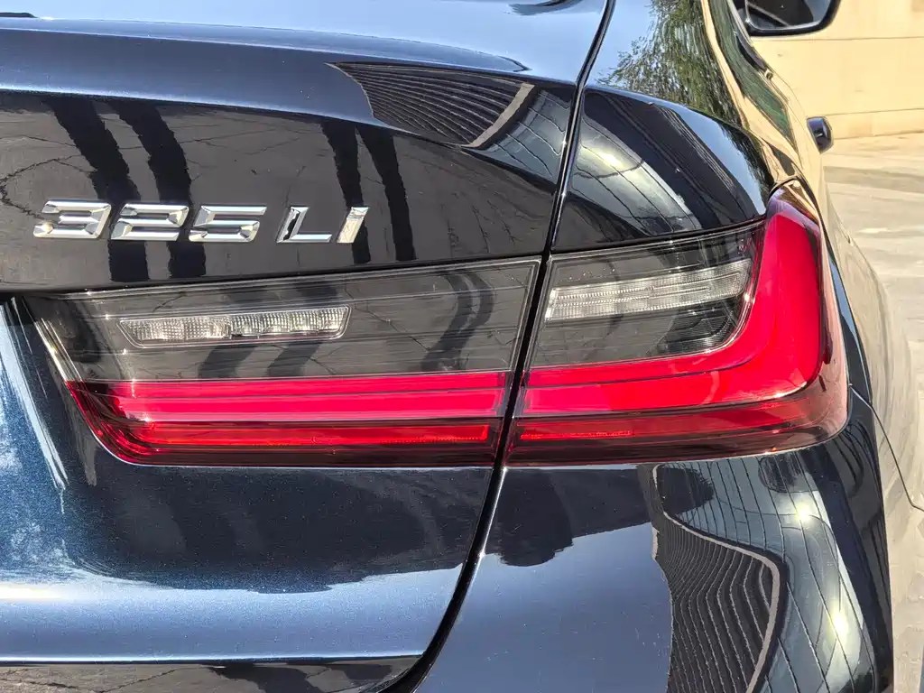 BMW 3 Series 2025 325Li M Sport Package