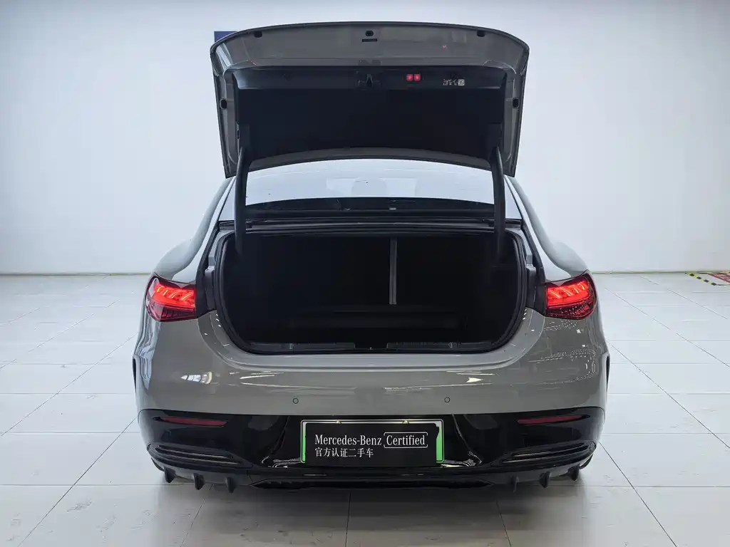 Mercedes-Benz EQE 500 4MATIC Flagship Edition 2025
