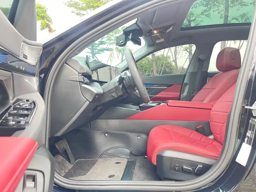 BMW 5 Series 2026 530Li Leading Edition M Sport Package