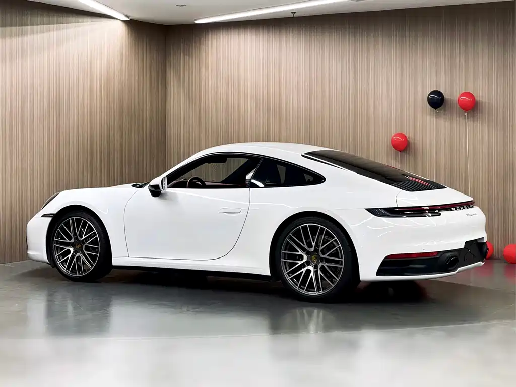 Porsche 911 2023 Carrera 3.0T