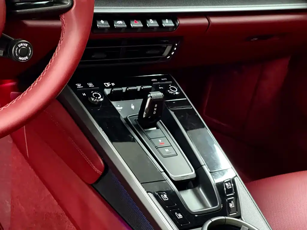 Porsche 911 2023 Carrera 3.0T