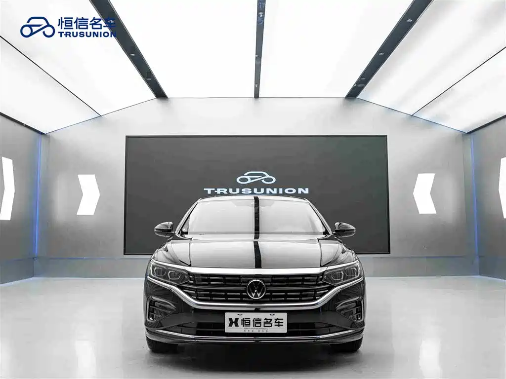 Volkswagen Passat 2022 330TSI Luxury Edition