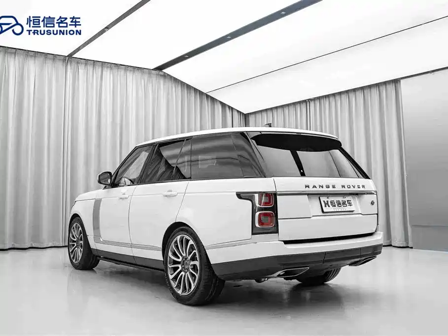 Range Rover 2021 3.0 L6 Vogue Edition