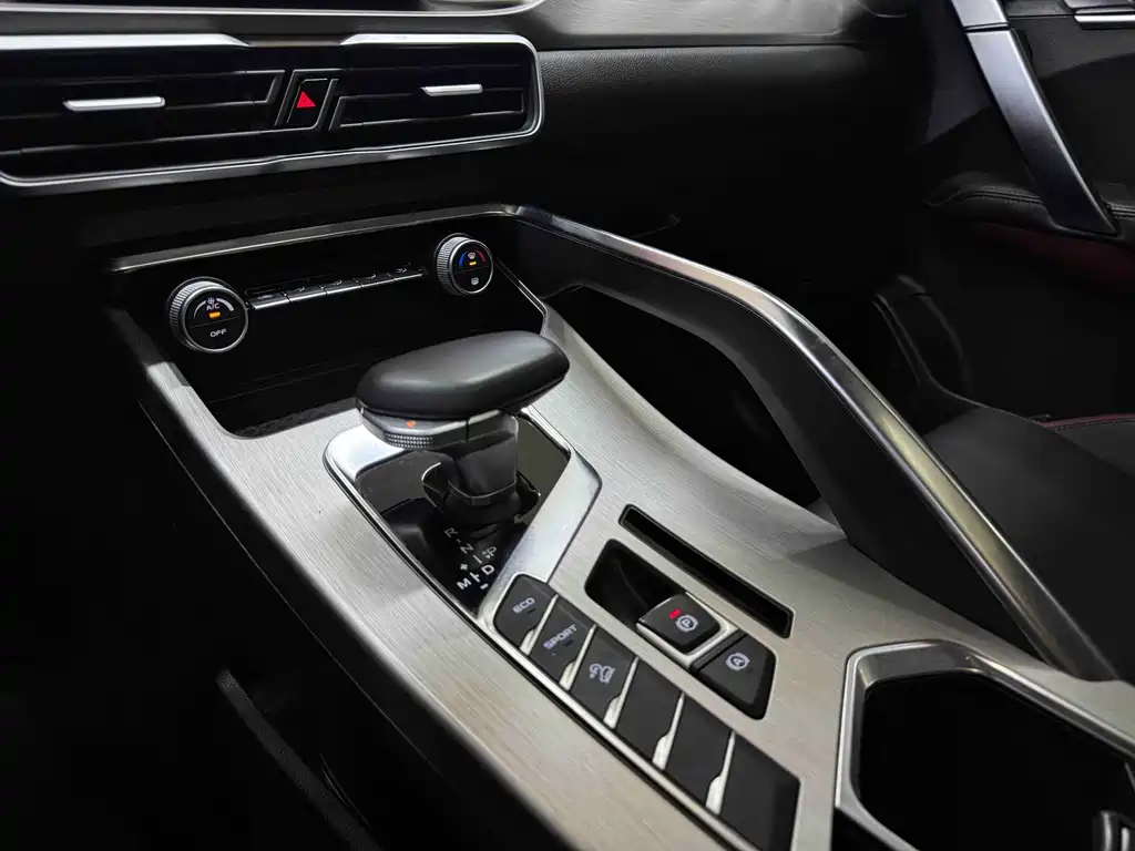 Geely Binyue 2021 1.4T DCT Diamond Edition