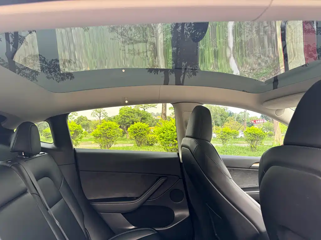 Tesla Model Y 2022 RWD