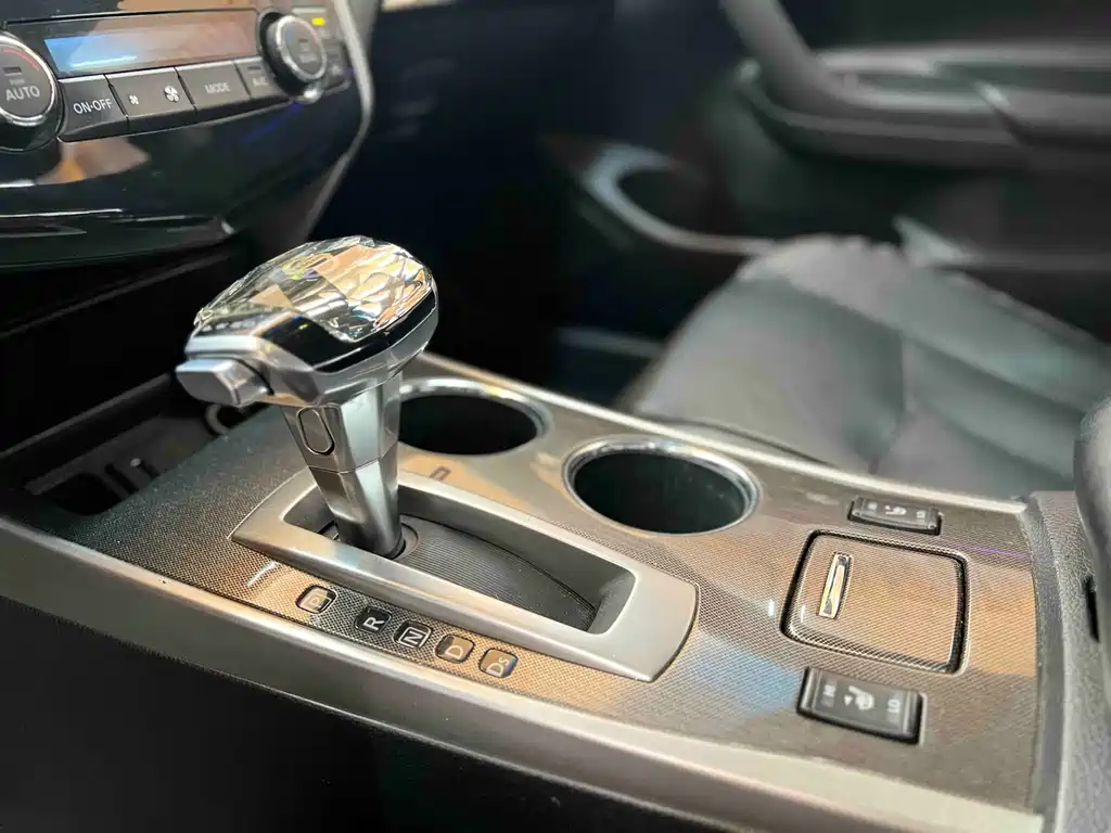 Nissan Teana 2015 Duke 2.5L XV Champions Edition