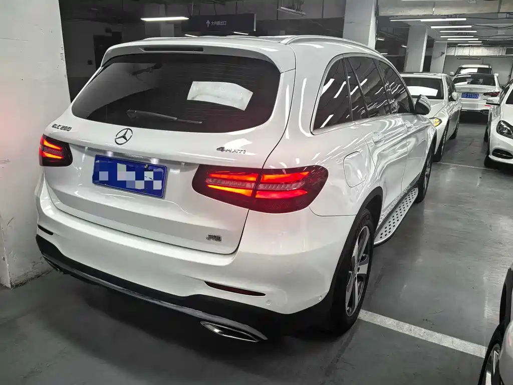 Mercedes-Benz GLC 2016 GLC 260 4MATIC Luxury