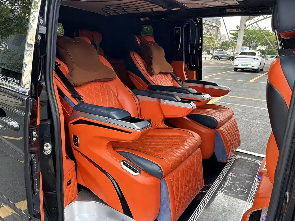 Mercedes-Benz Viano 2013 3.0L Navigator Edition