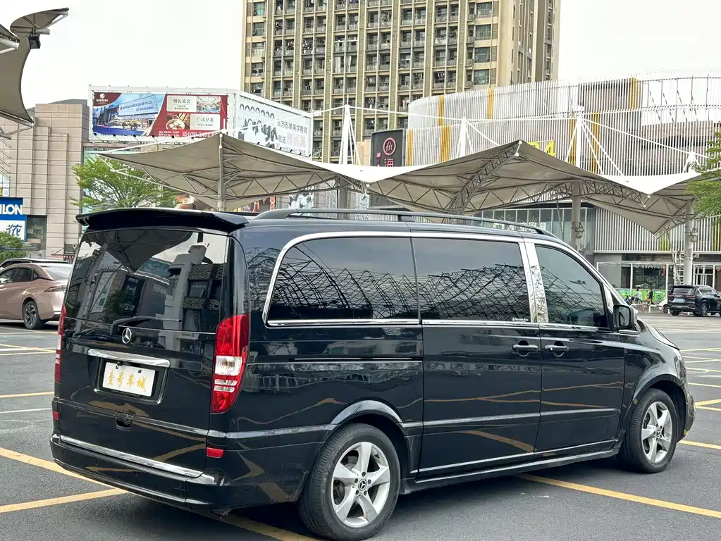 Mercedes-Benz Viano 2013 3.0L Navigator Edition