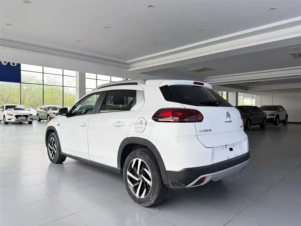 Citroën C3-XR 2015 1.6L Manual Pioneer