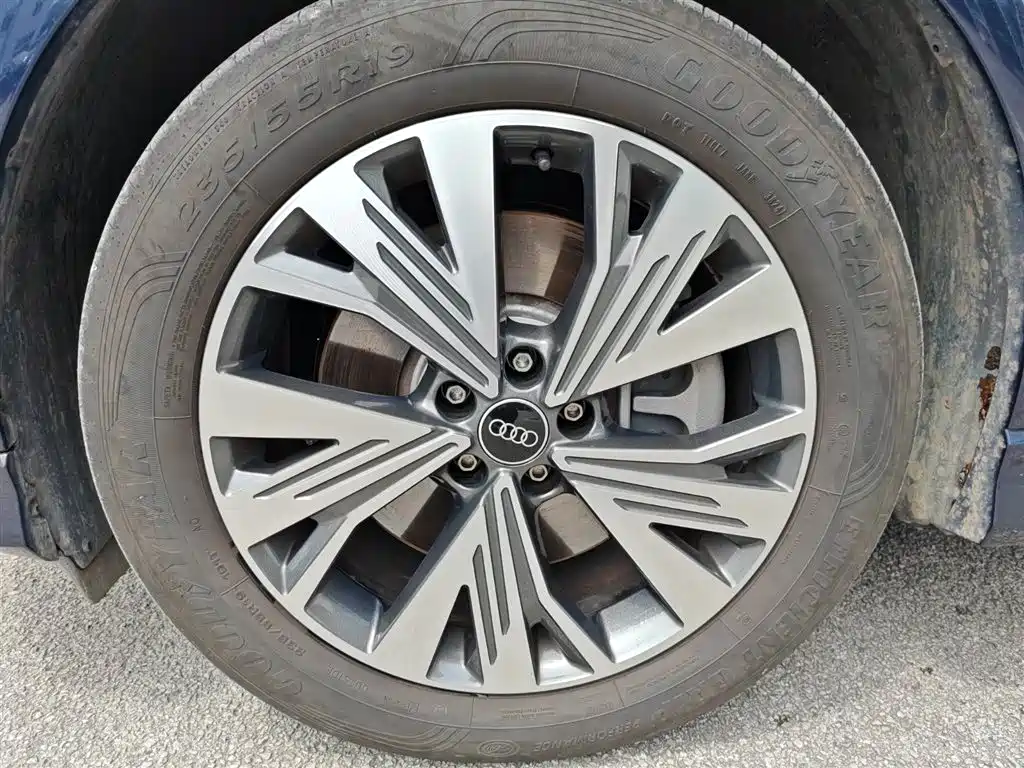 Audi Q4 e-tron 2024 40 e-tron Entry Edition - фото 11