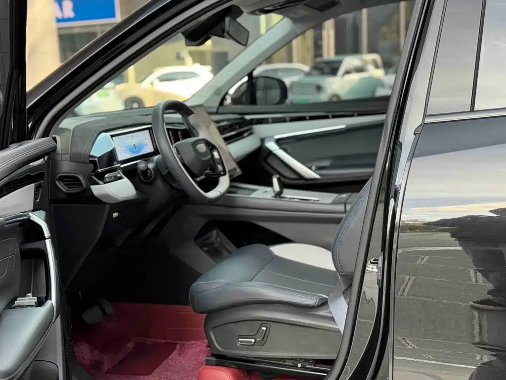 Geely Boyue L 2024 1.5TD DCT Prestige