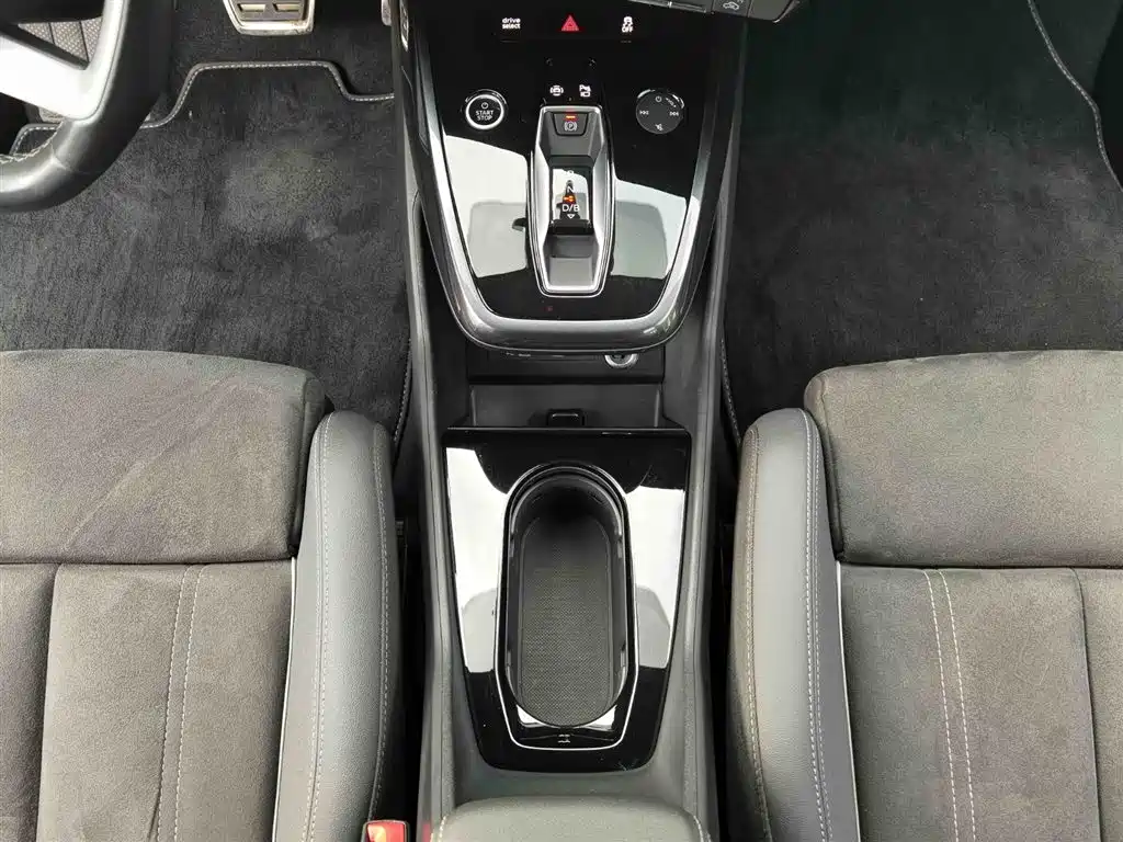 Audi Q4 e-tron 2023 50 e-tron quattro