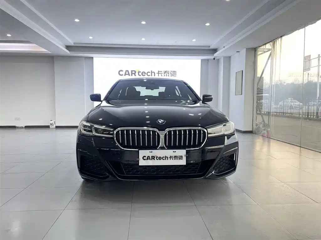 BMW 5 Series 2021 525Li M Sport Package - фото 3