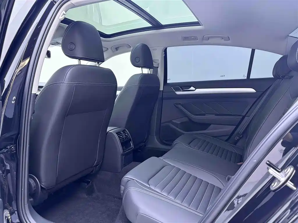 Magotan 2023 2 Million Edition 280TSI DSG Comfort
